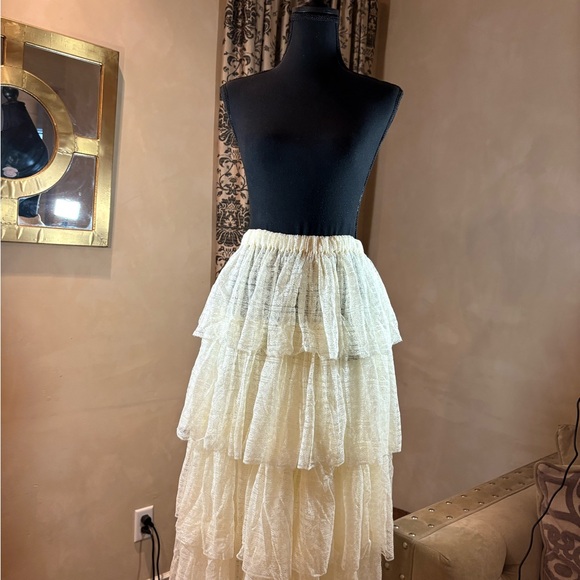 Free People Dresses & Skirts - Free People Ivory Lace Maxi Skirt